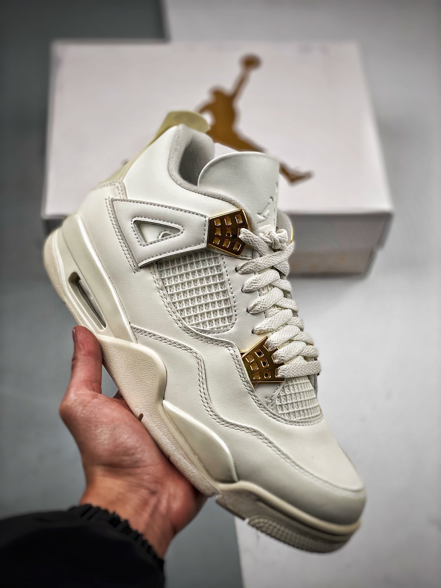 AJ4 Metallic Gold