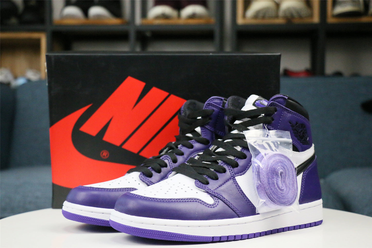 AJ1 Retro High Court Purple 2.0 Sneaker