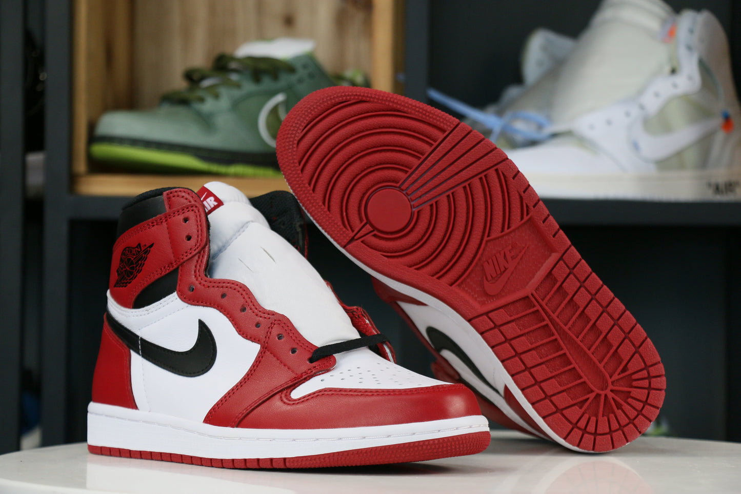 AJ1 Chicago 2015 Sneaker