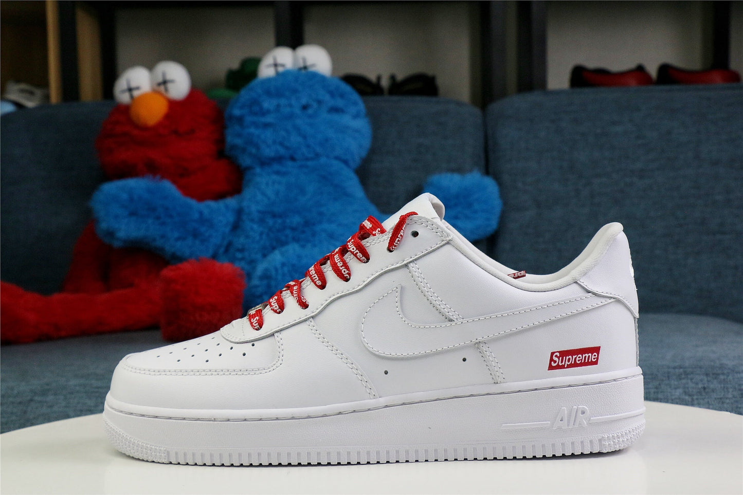 AF1 Supreme White