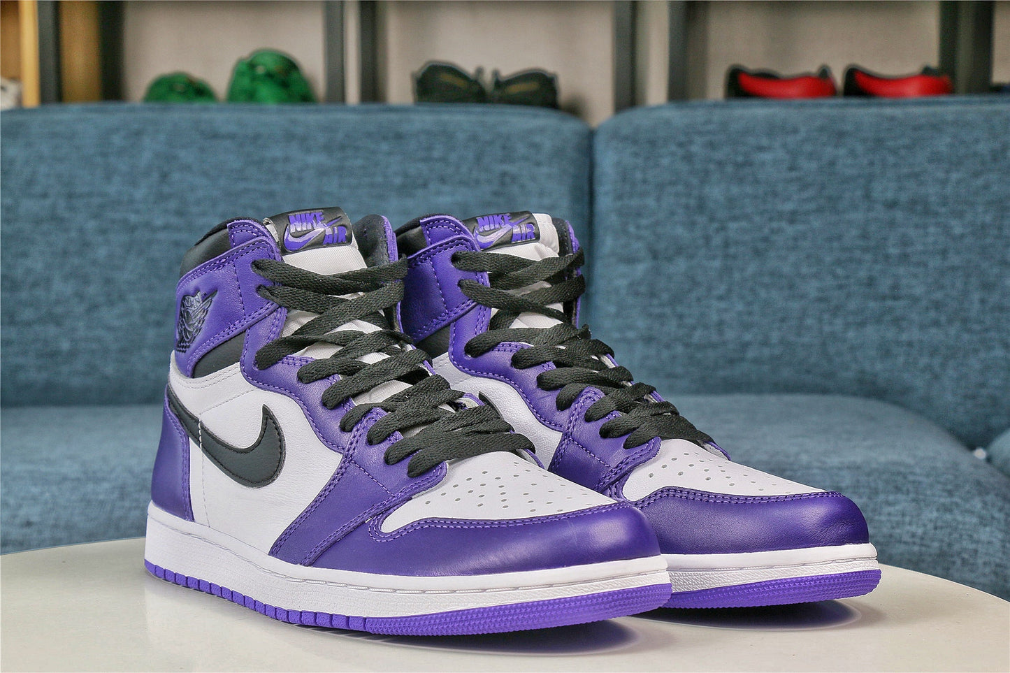 AJ1 Retro High Court Purple 2.0 Sneaker