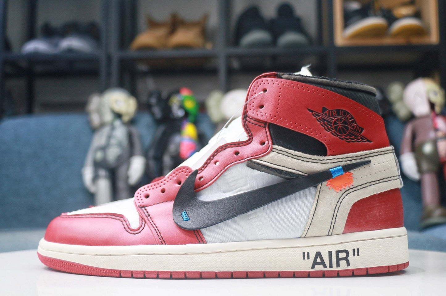 AJ1 - OW Chicago Sneaker