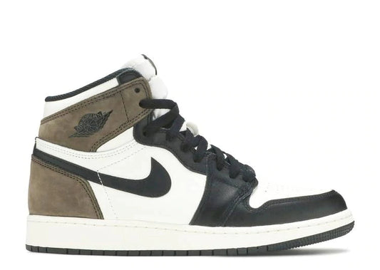 AJ1 Retro High Dark Mocha Sneaker