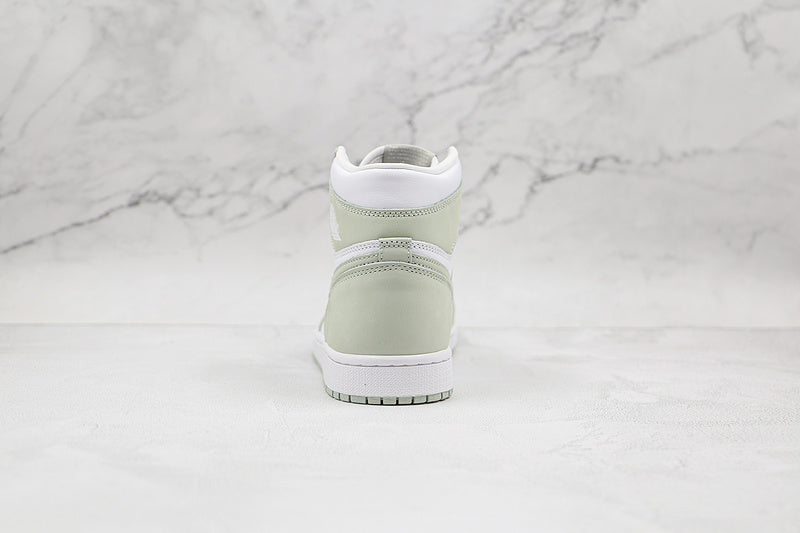 AJ1 HIGH SEAFOAM SNEAKER