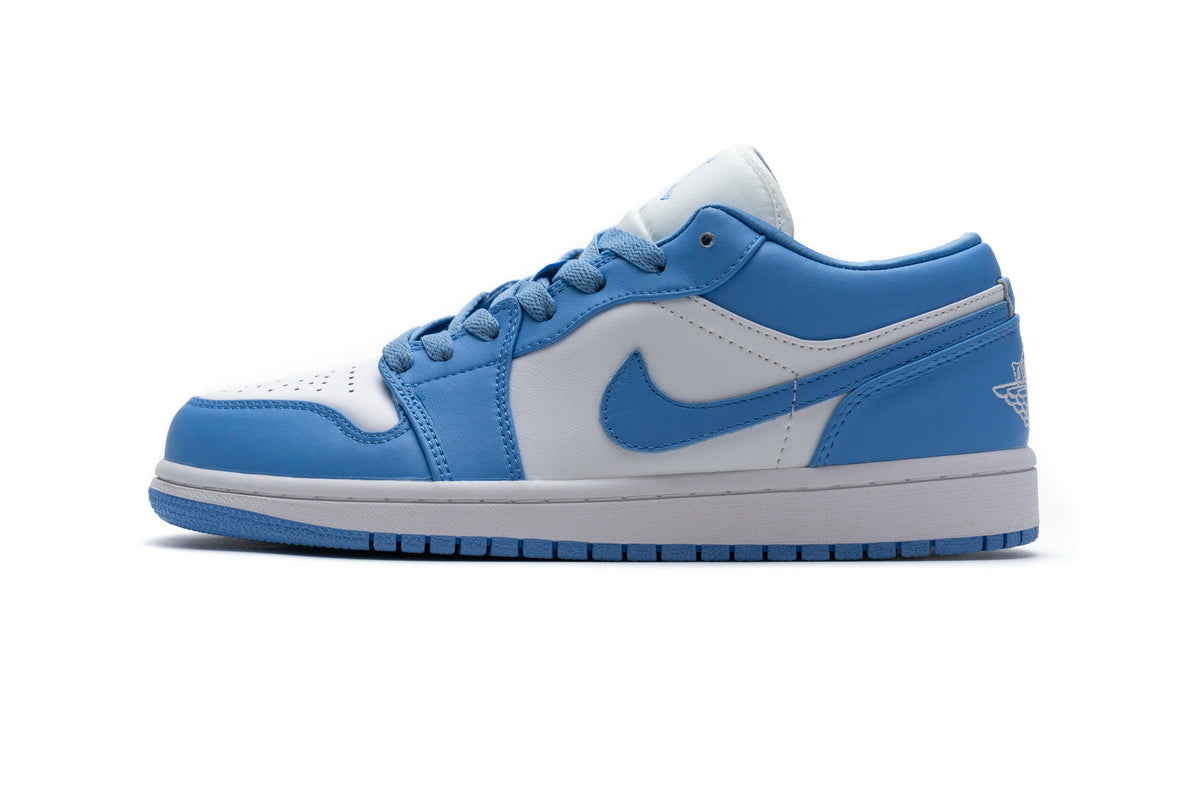 AJ1 Low UNC Sneaker