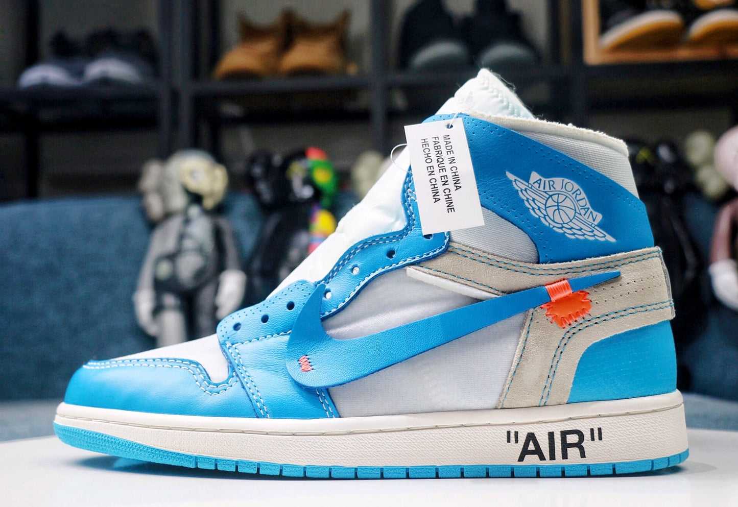 AJ1 - OW UNC Sneaker