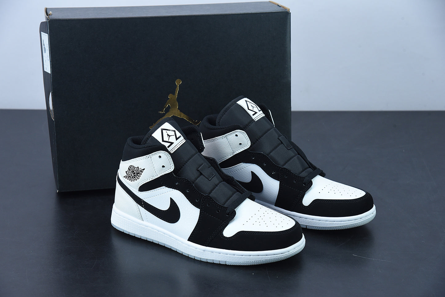 AJ 1 Mid Diamond Shorts Sneaker