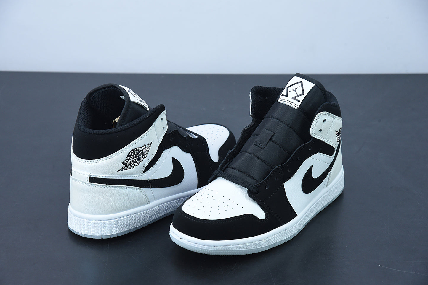 AJ 1 Mid Diamond Shorts Sneaker