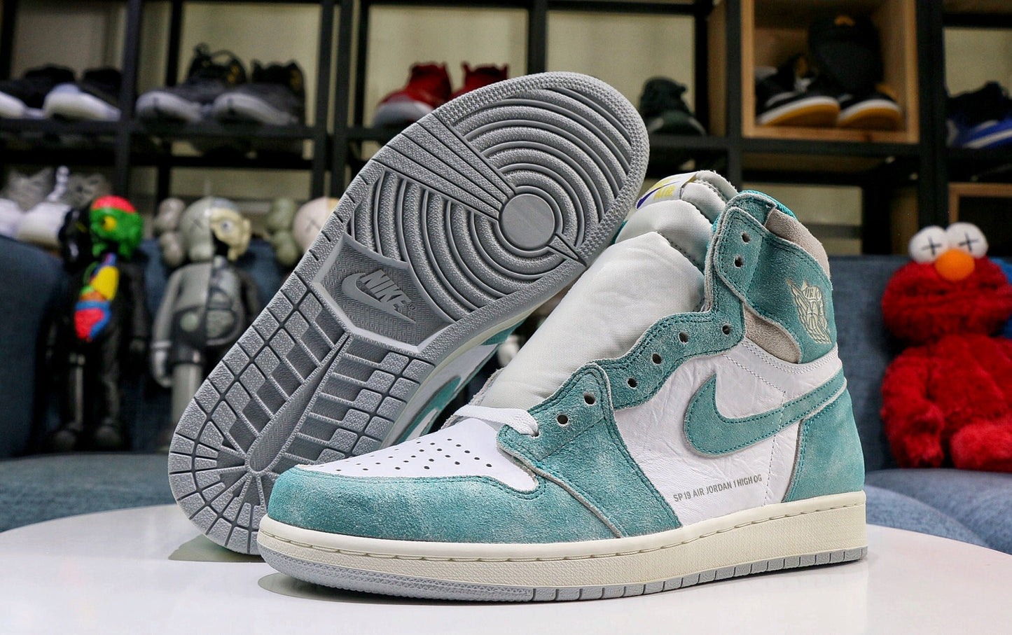 AJ1 Retro High Turbo Green Sneaker