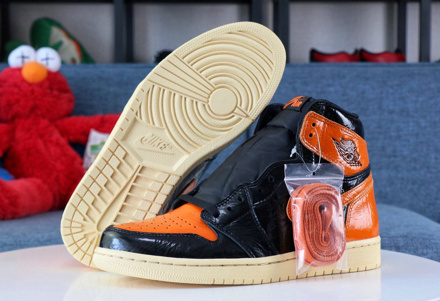 AJ1 High Shattered Backboard Sneaker