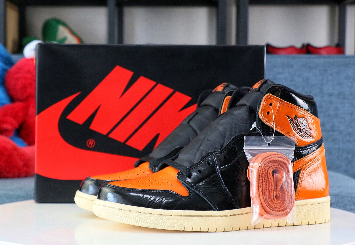 AJ1 High Shattered Backboard Sneaker