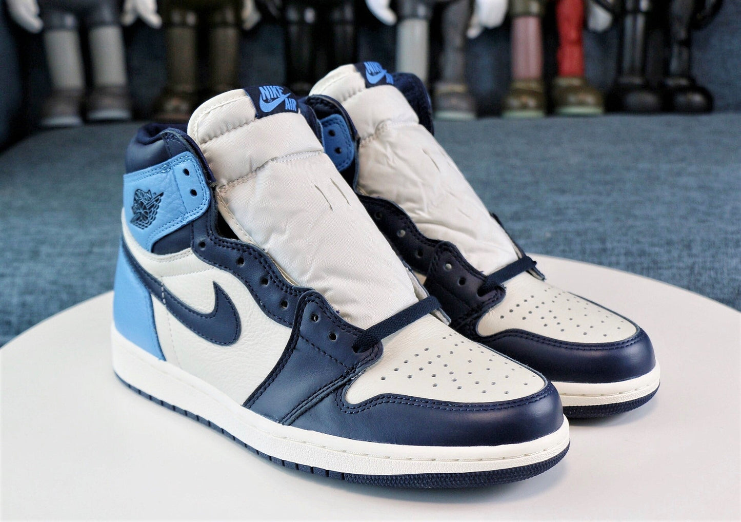 AJ1 High Obsidian Sneaker