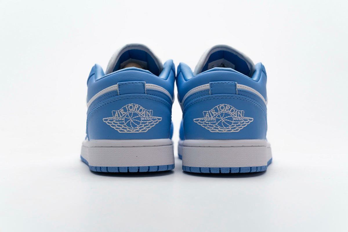 AJ1 Low UNC Sneaker