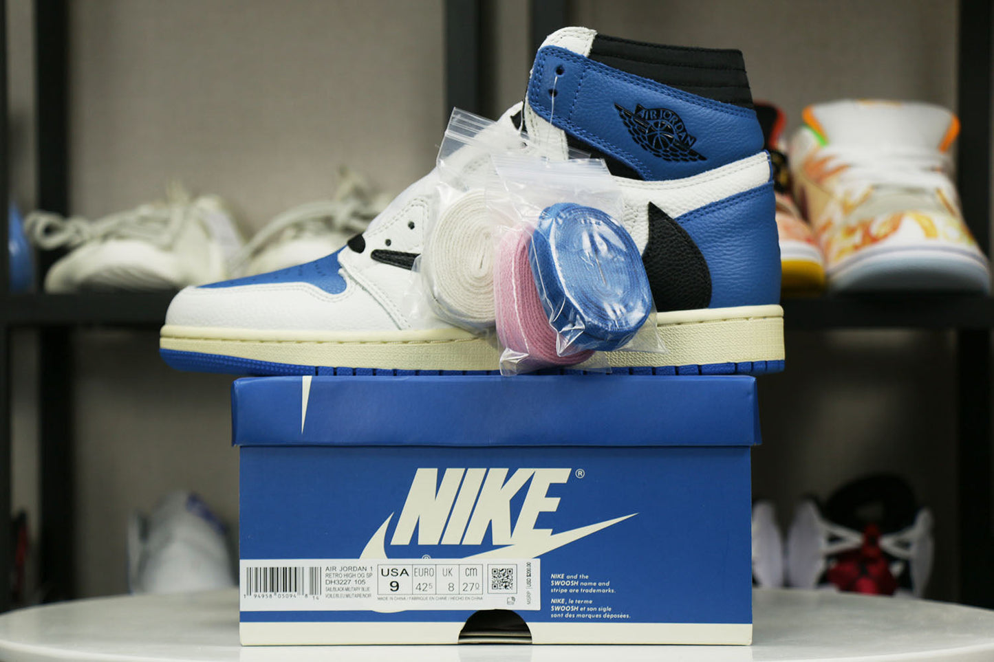 AJ1 TRVS Fragment Sneaker