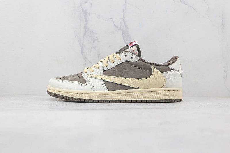 AJ1 Reverse Mocha Sneaker